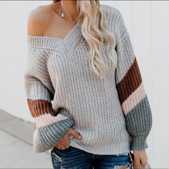 Haute Ellie Sweaters - Billow sleeve V-Neck Sweater